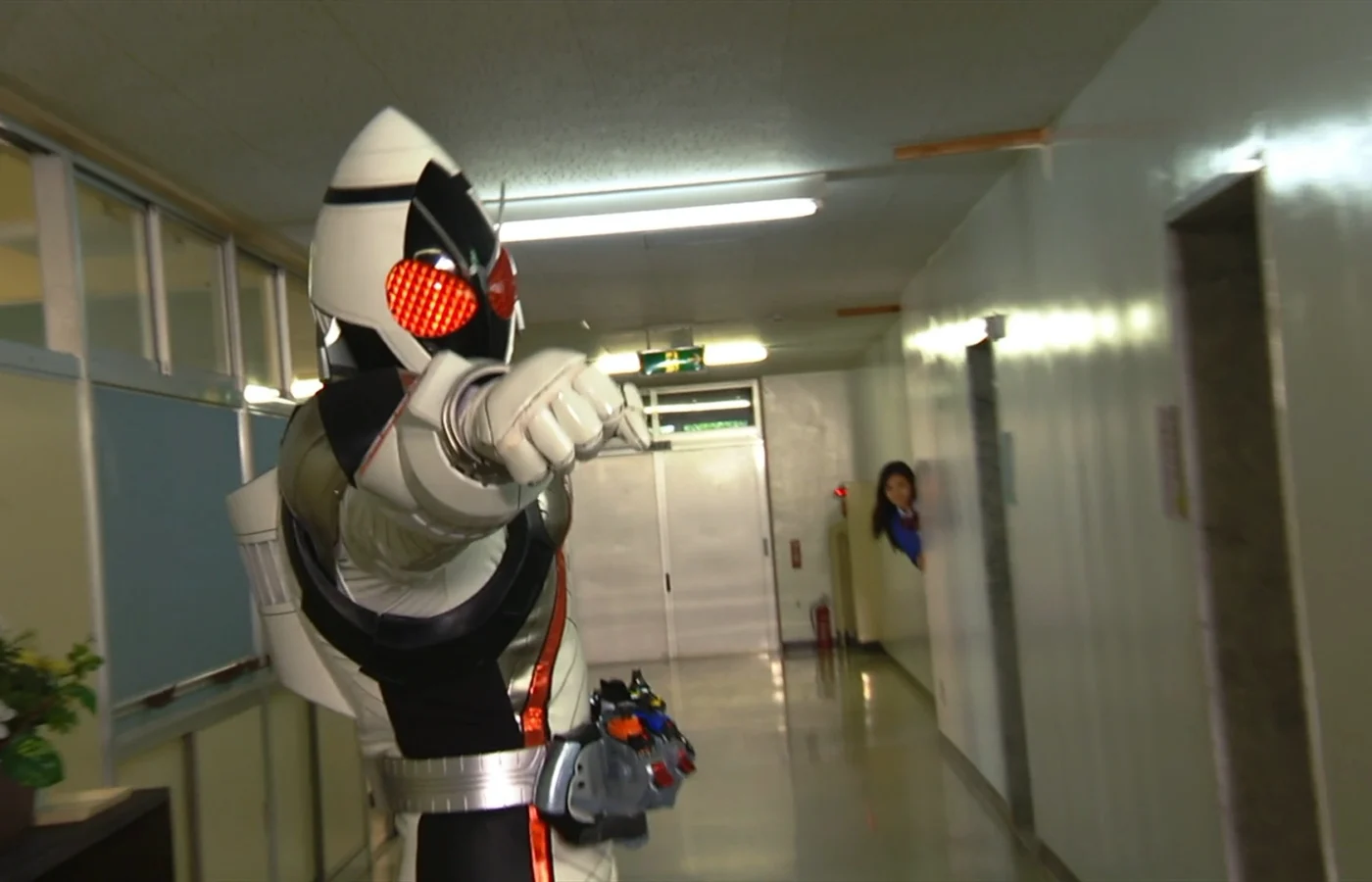 Kamen Rider Fourze: Summary: Youthful Transformation