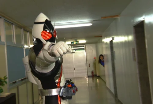 Kamen Rider Fourze: Summary: Youthful Transformation